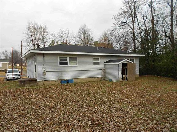 2nd image of 510 Windsor Dr