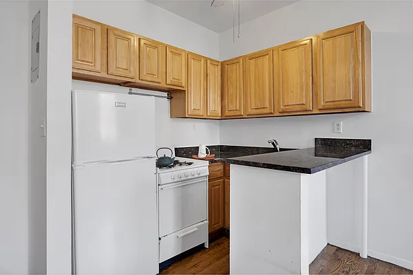 Rented by Compass | media 2