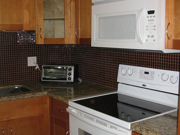 2nd image of 1000 Hillcrest Ct APT 101