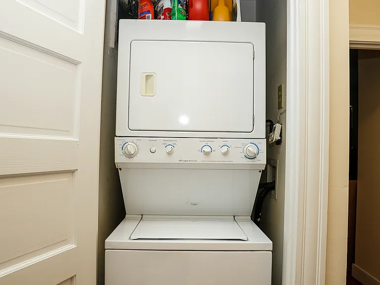 613 Price St #B — Photo 23