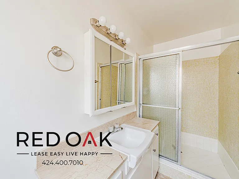 10741 Moorpark St #27 — Photo 20