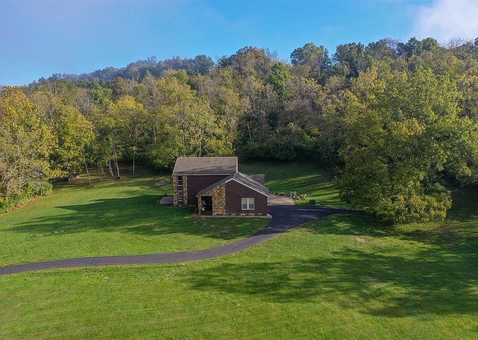 1st image of 10449 Valley Creek Dr