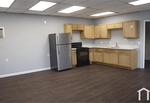 2nd image of 509 Stimpson St #3