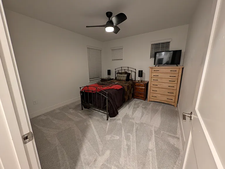 1951 Blue Moon Dr — Photo 10