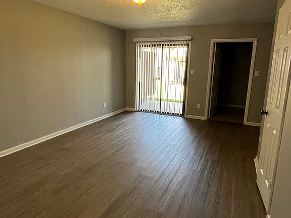 2nd image of 1303 Forest Knolls Cir #202