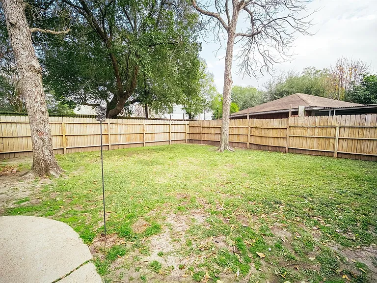 3630 Zoch Ln — Photo 31