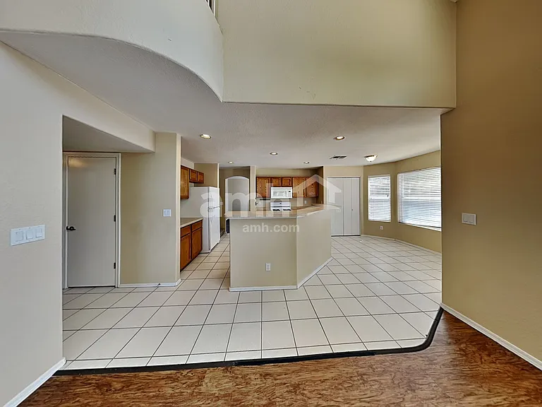 6760 W Alegria Dr — Photo 5