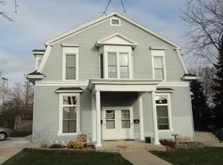205-209 W Howard St, Portage, WI 53901