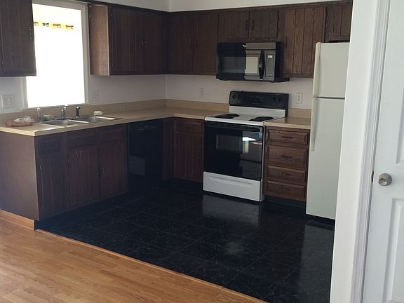 2nd image of 6801 Salem Park Cir