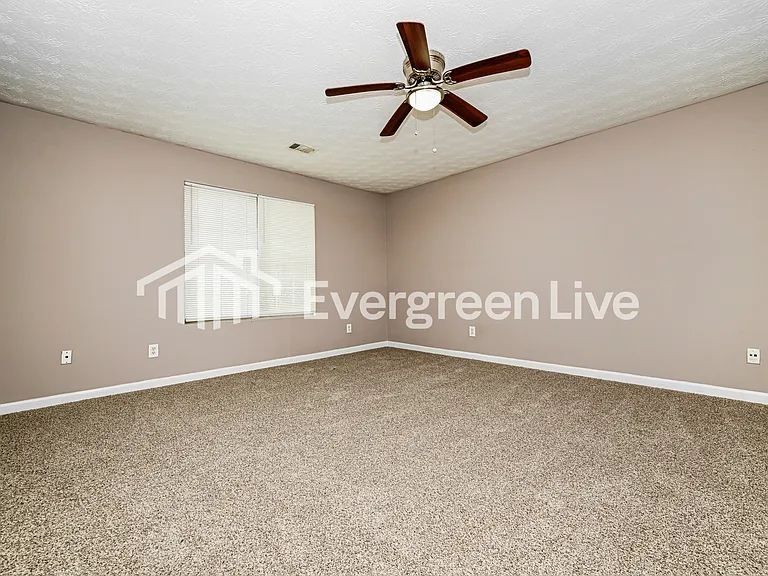 2053 Oak Terrace Dr SE — Photo 7