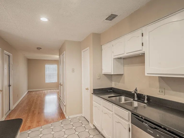 108 Prospector Ct — Photo 5