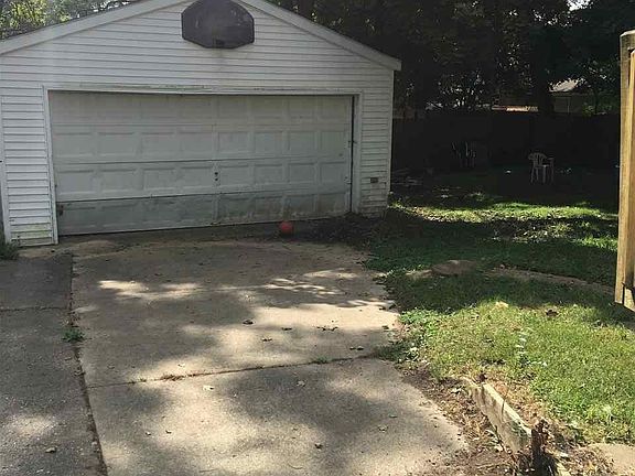 2nd image of 201 W Palmer Ave