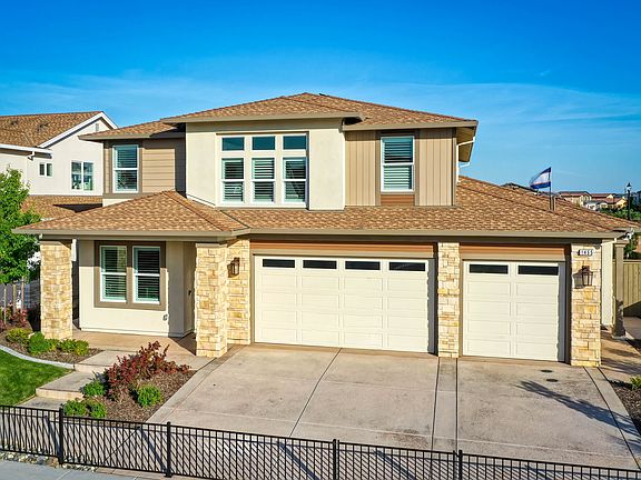 3rd image of 1465 Wadsworth Cir