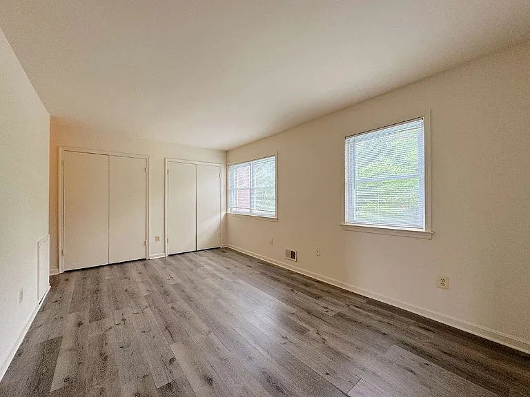 4104 Sideburn Rd — Photo 12