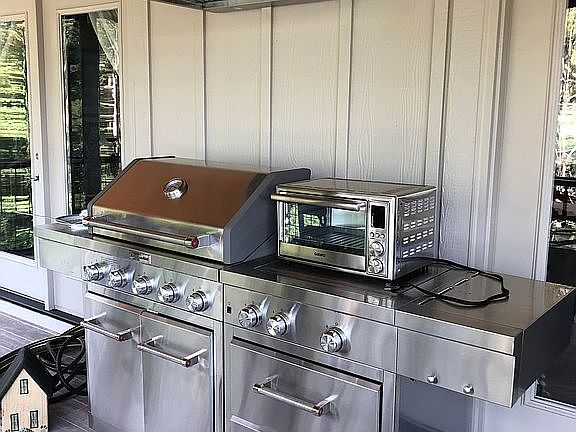 Porch grill and burners 