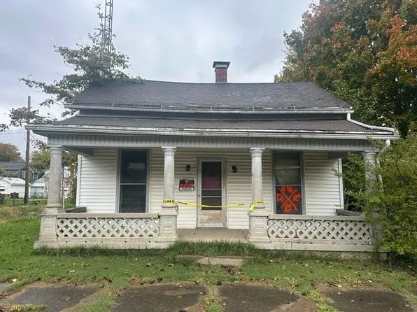 37 E Church St, Cambridge City, IN 47327