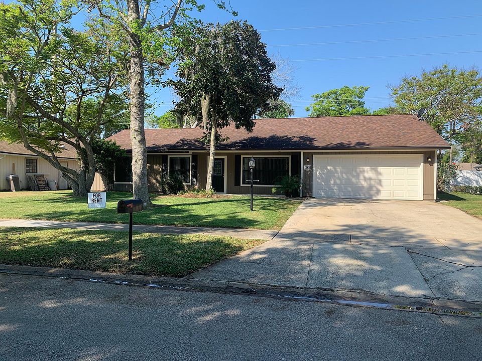 1st image of 488 Spruceview Dr