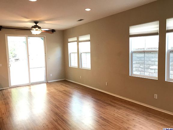 3rd image of 29245 Dakota Dr