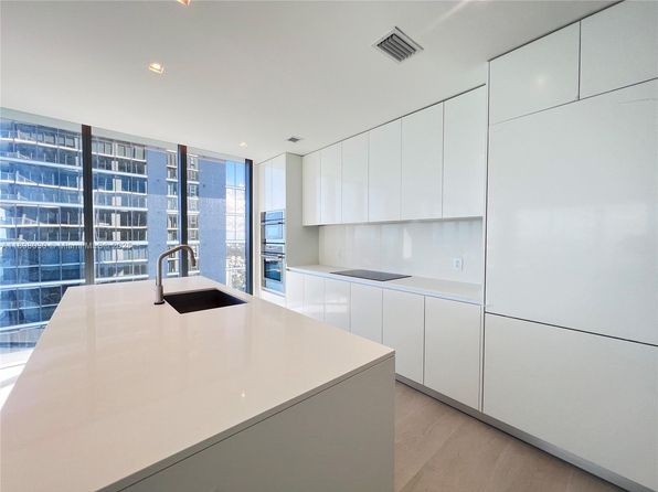 700 NE 24th St #5107A