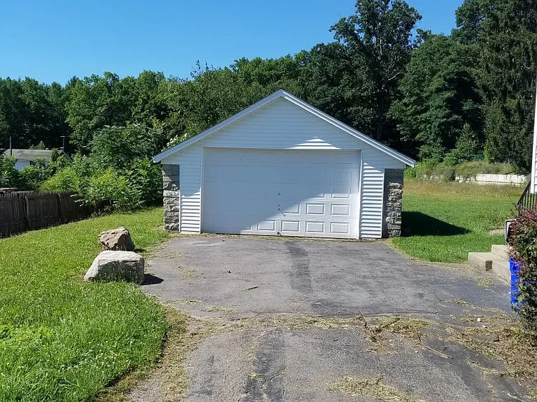 2907 Frink St — Photo 2