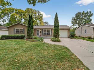 1506 Lynndale Rd, Madison, WI 53711