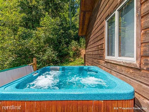 The luxurious outdoor hot tub