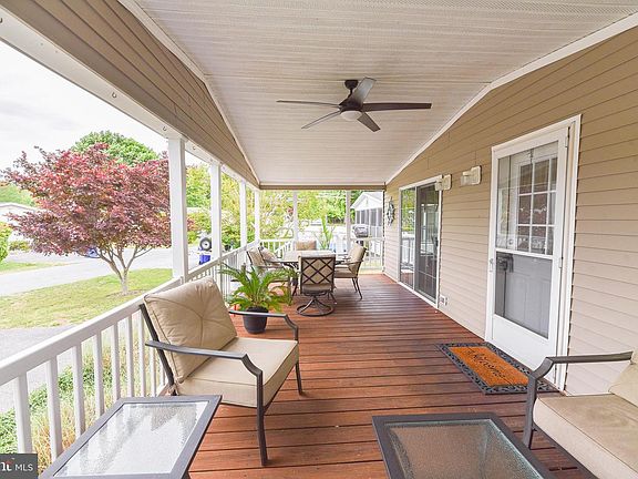 4th image of 26545 Woodchuck Ln E #862