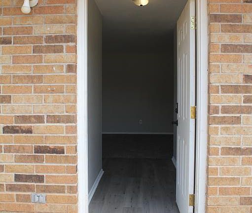 2nd image of 425 W Spruce Ave