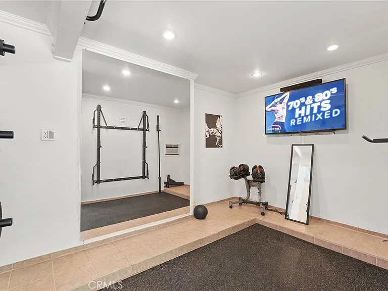 5974 Costello Ave — Photo 16