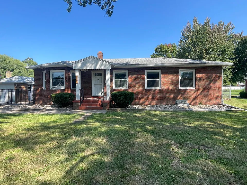 1307 Kochs Ln