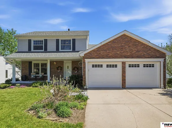 5540 S 68th St, Lincoln, NE 68516