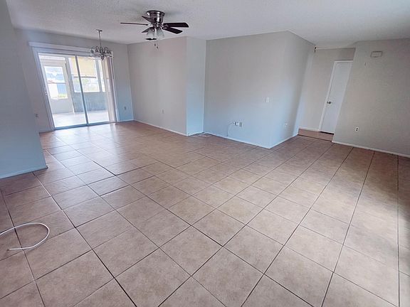 4th image of 6134 Hopewell Dr