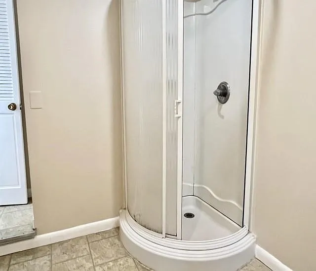 25 Desoto Pl #4 — Photo 8