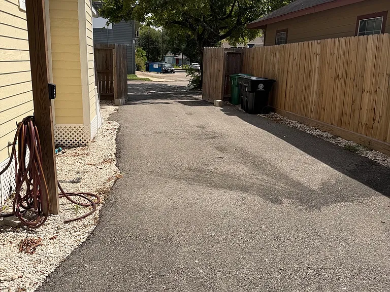 4812 Oakland St #2 — Photo 12