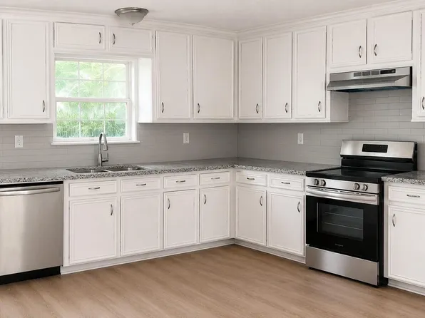 15197 Willis Waukegan Rd, Conroe, TX 77303