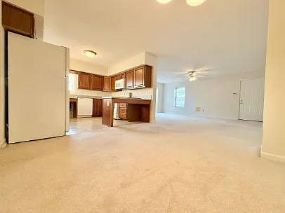 19 Rose Garden Ln #101 — Photo 7
