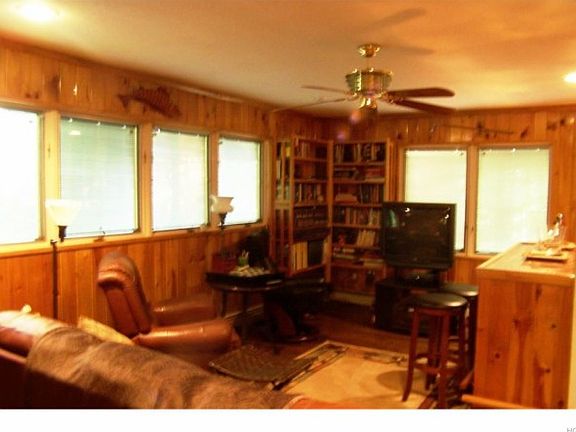4th image of 89 Scarborough Cir