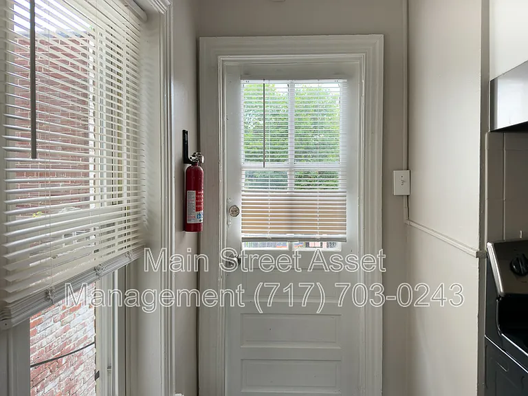 332 Chestnut St #2 — Photo 10