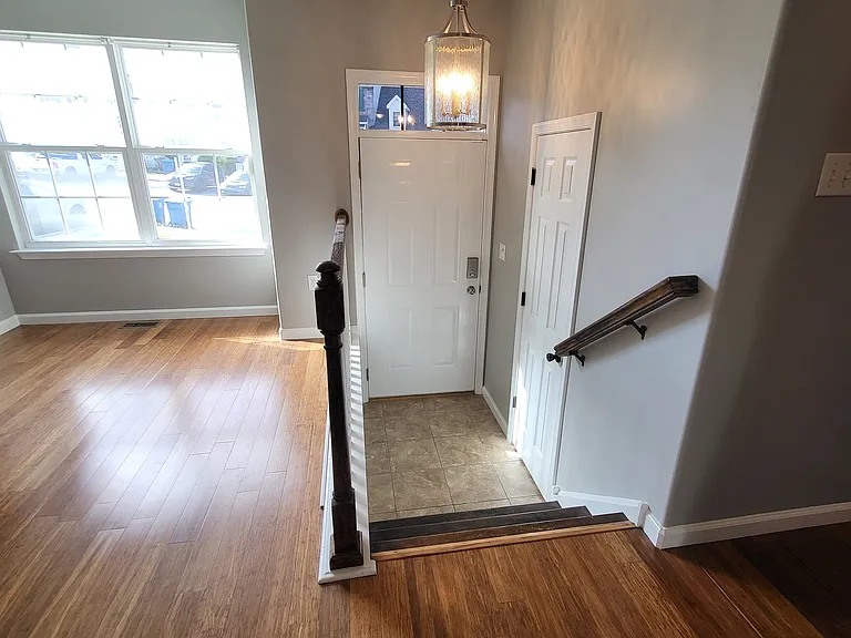 114 Vince Dr — Photo 4