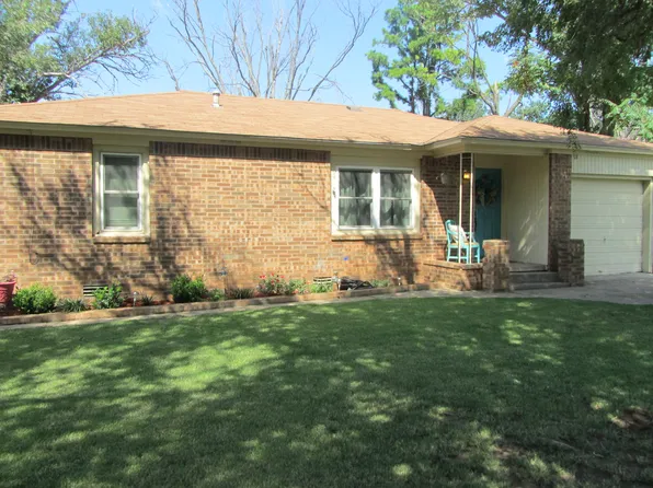 217 S 5th St, Cyril, OK 73029