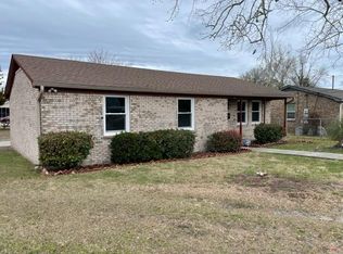 705 Nixon St, Wilmington, NC 28401