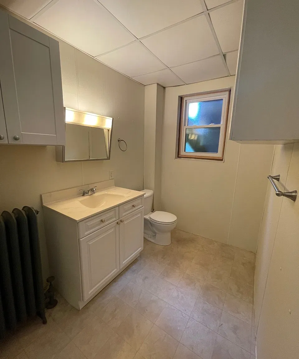 Studio, $650 — Photo 4