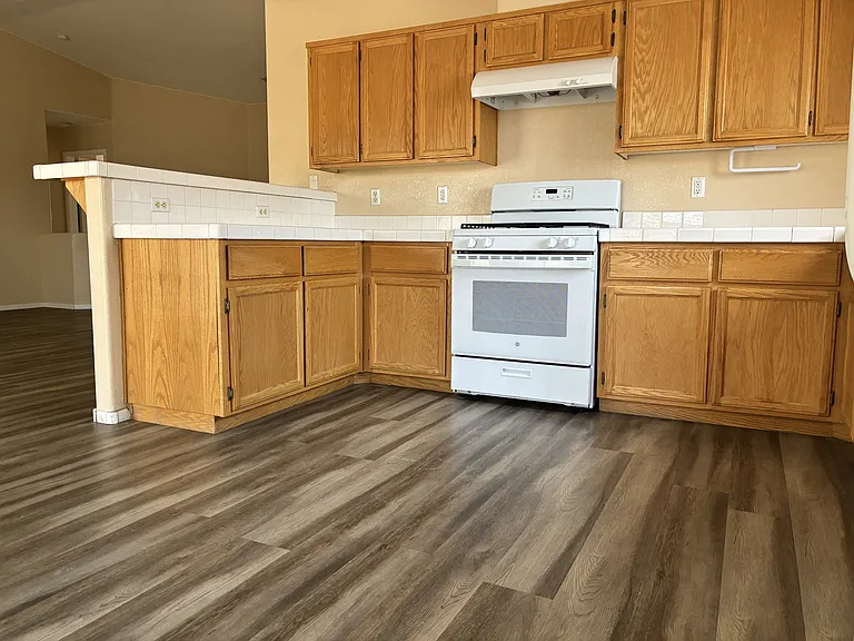 3001 Johannan Ln — Photo 9