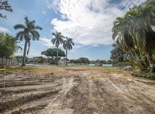 942 Monterey Point NE, Saint Petersburg, FL 33704
