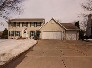 3327 Davies Ave, Green Bay, WI 54311