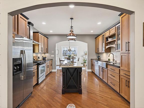 5th image of 7844 S Zikes Rd