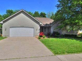 4452 SW Colly Creek Dr, Topeka, KS 66610