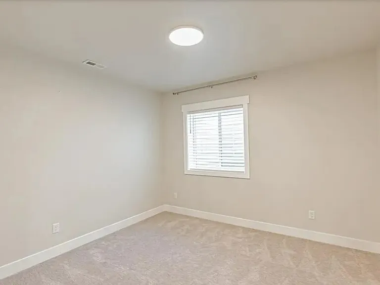 5622 Glass Mountain Blvd — Photo 8