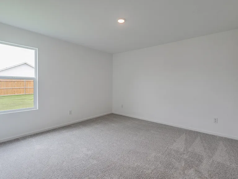 538 Montclair Ave — Photo 7