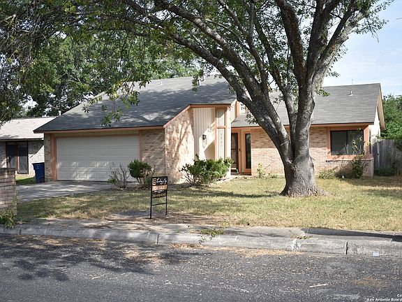 3rd image of 5711 BRAMBLETREE ST